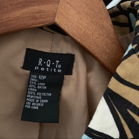 R.Q.T Linen Boxy Teal Cream Brown Graphic Cropped Lightweight Blazer Sz 12P - Picture 3 of 10